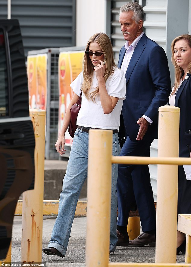 Margot revealed her natural beauty by wearing barely any makeup on her face