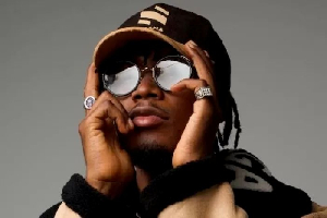 EL is a Ghanaian musician