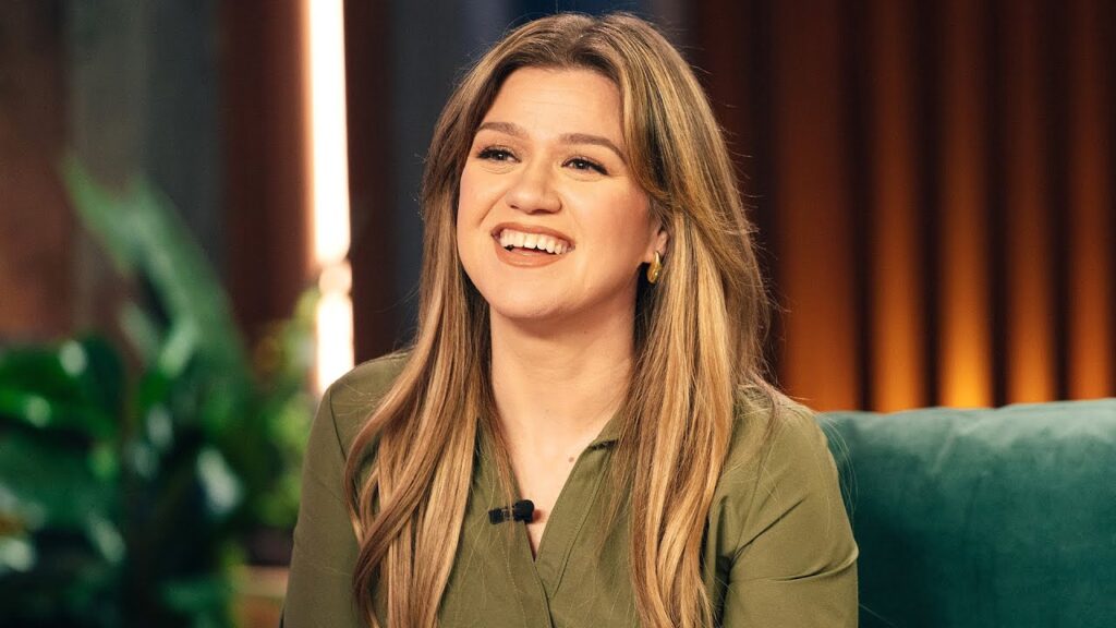 Kelly Clarkson Confirms End of Talk Show: Why She’s Stepping Away After 7 Seasons Kelly Clarkson Confirms End of Talk Show: Why She's Stepping Away After 7 Seasons