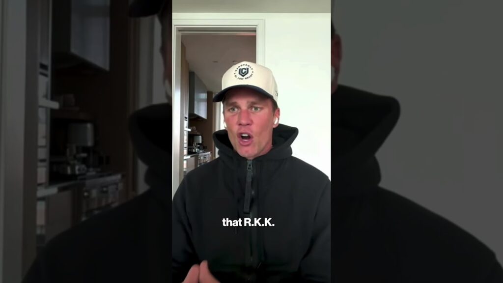 Tom Brady addresses Robert Kraft’s Hall of Fame snub #shorts Tom Brady addresses Robert Kraft's Hall of Fame snub #shorts