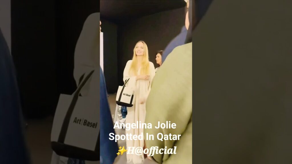 Angelina Jolie Spotted in Qatar 💘#angelina #jolie #shortsviral #subscribe #qatar #shorts
