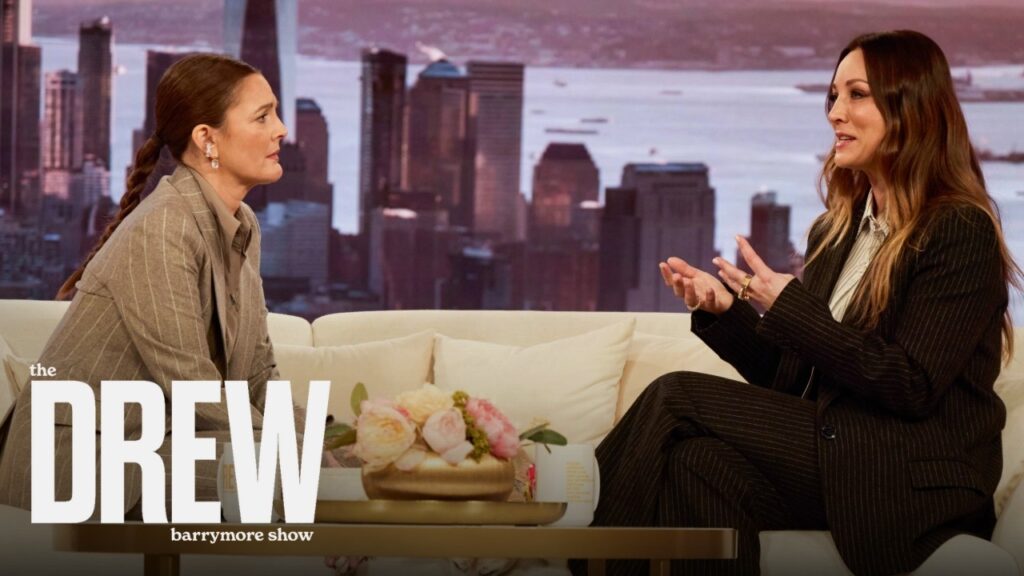 Kaley Cuoco on Best Friends and “Twinning” with Her Stunt Double | The Drew Barrymore Show Kaley Cuoco on Best Friends and "Twinning" with Her Stunt Double | The Drew Barrymore Show
