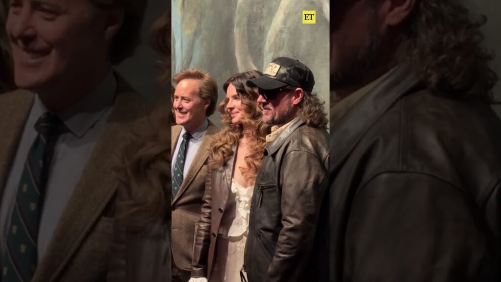 #lanadelrey and husband Jeremy Dufrene deserve a 𝓼𝓽𝓪𝓷𝓭𝓲𝓷𝓰 𝓸𝓿𝓪𝓽𝓲𝓸𝓷 for their #nyfw looks 👏