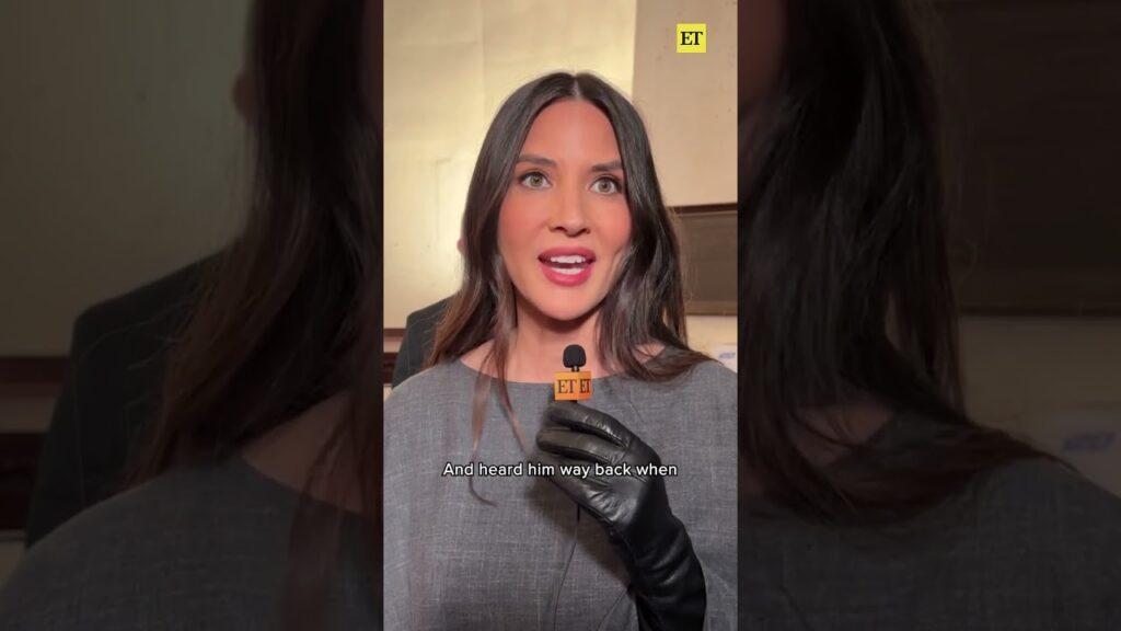 #oliviamunn Reacts to #jonhamm Dancing to #badbunny at the #superbowl ❤️🎶