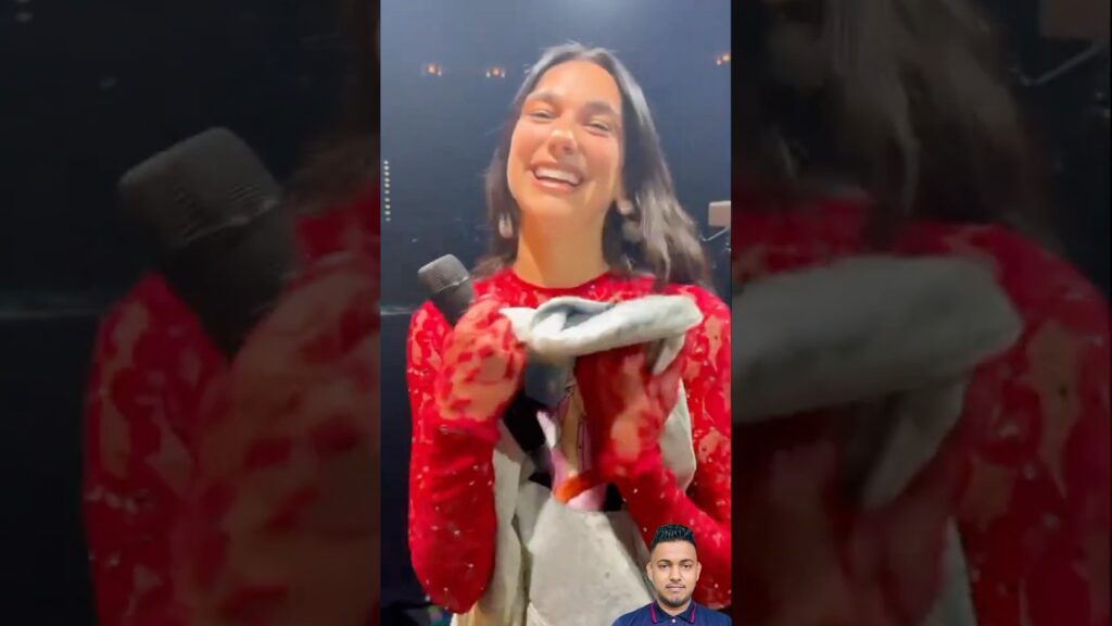 Dua Lipa Fan Given Amazing Gift 🎁❤️‍🔥 Dua Lipa Live 🥰 #dualipa