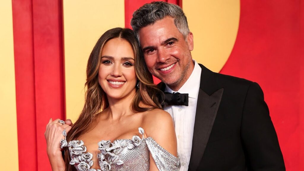 Jessica Alba and Cash Warren Seek to Finalize Divorce One Year After Breakup