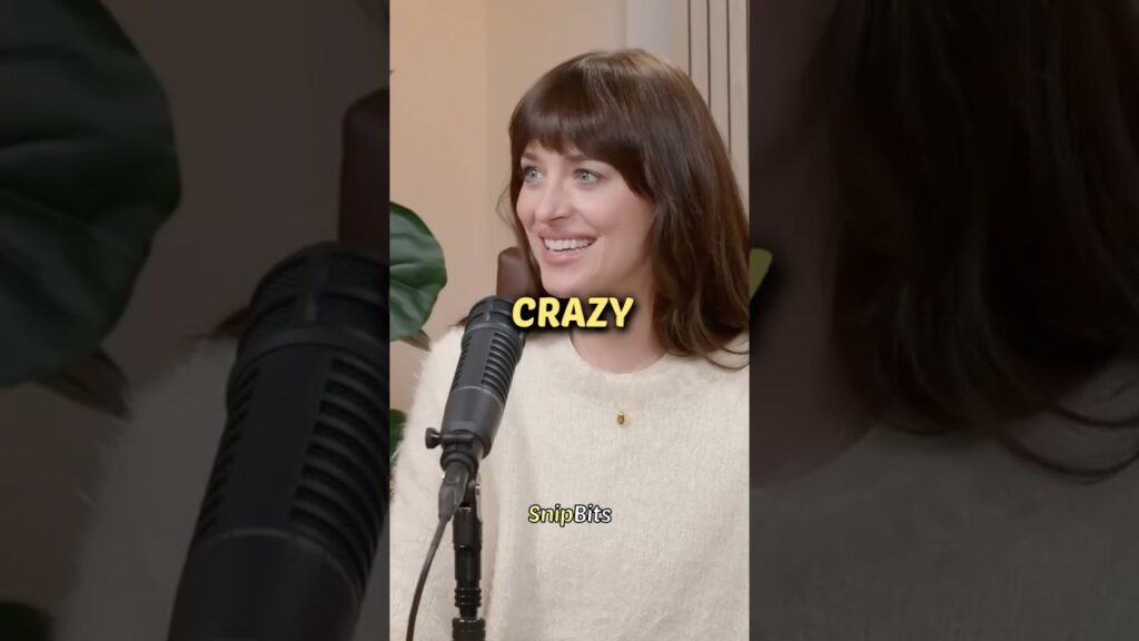 Dakota Johnson Tricks Amy Poehler!!!😂😂😂| Good Hang Podcast
