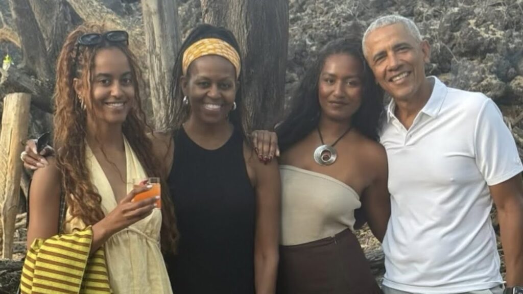 Sasha Obama Makes Rare Appearance With Parents Barack & Michelle Obama