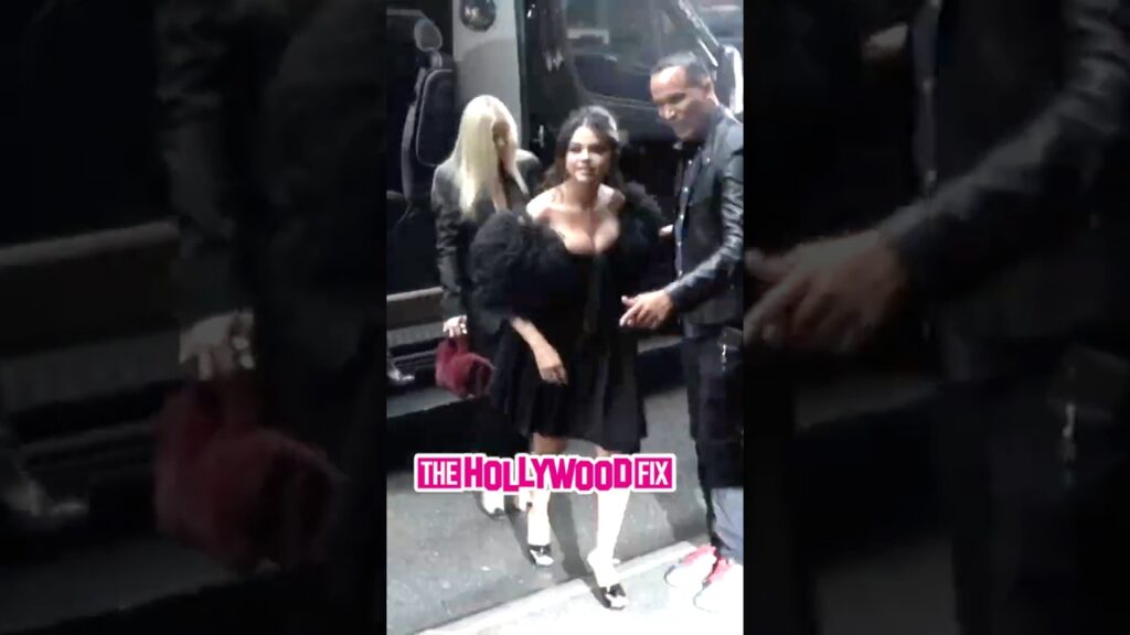 Selena Gomez Deletes Justin Bieber From Her Instagram & Is Asked About It At Her Movie Premiere