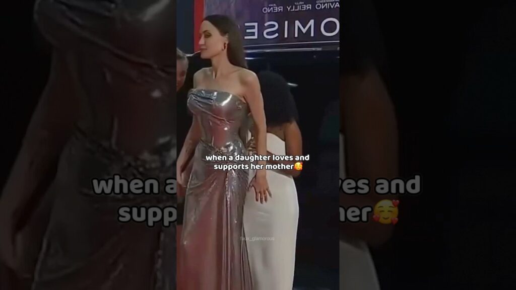 angelina jolie and her daughter supporting each other❤️ #celebrity #shorts #angelinajolie