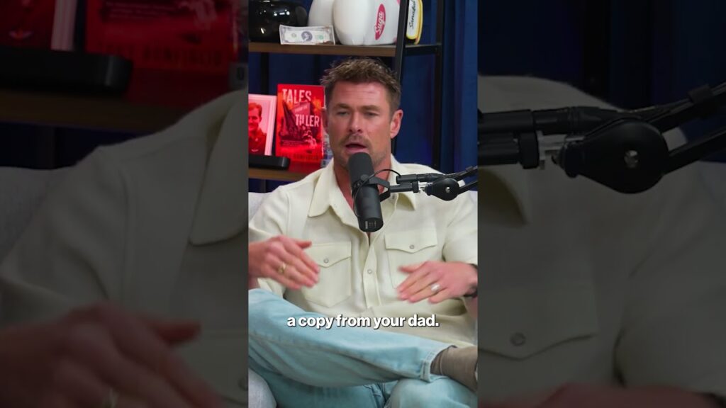 Chris Hemsworth on his likelihood to potentially develop Alzheimer's disease #shorts