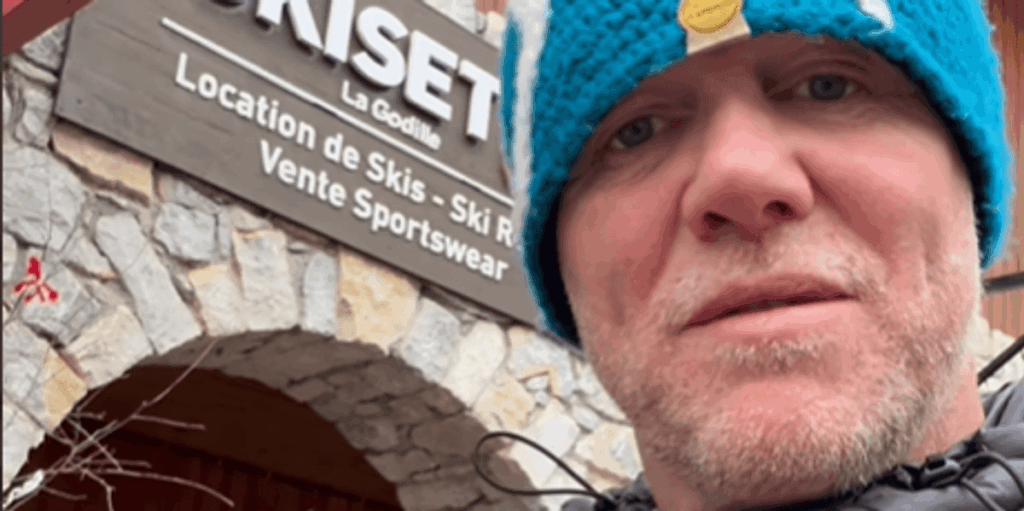 Zara and Mike Tindall quietly leave UK with their three children Zara and Mike Tindall quietly leave UK with their three children