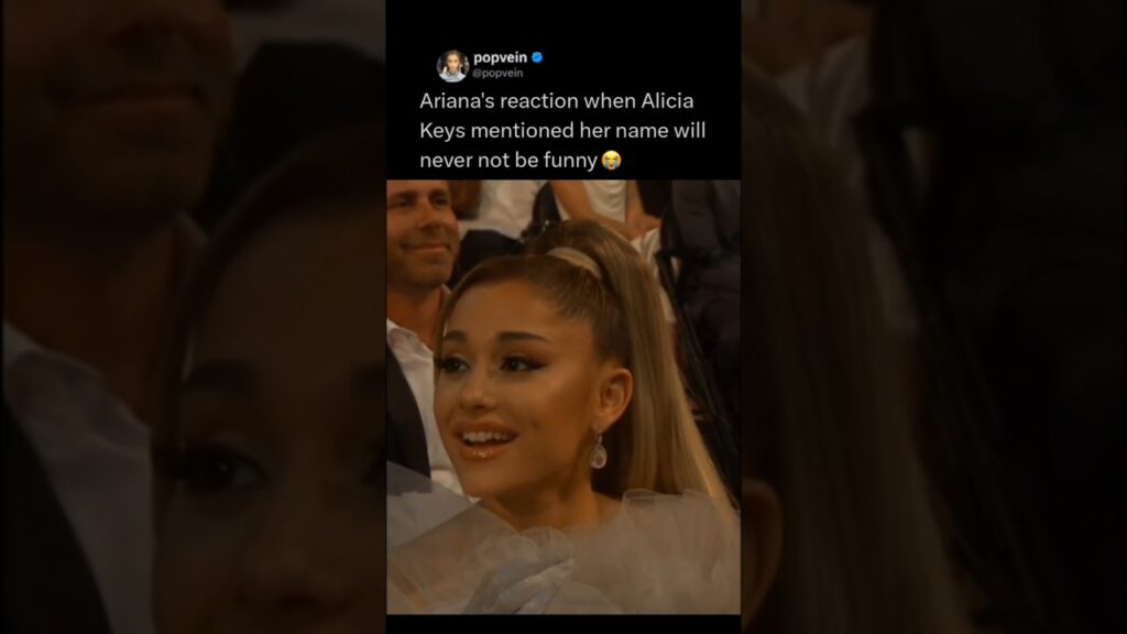 Ariana Grande's reaction when Alicia keys mentioned her name will never not be funny 😭