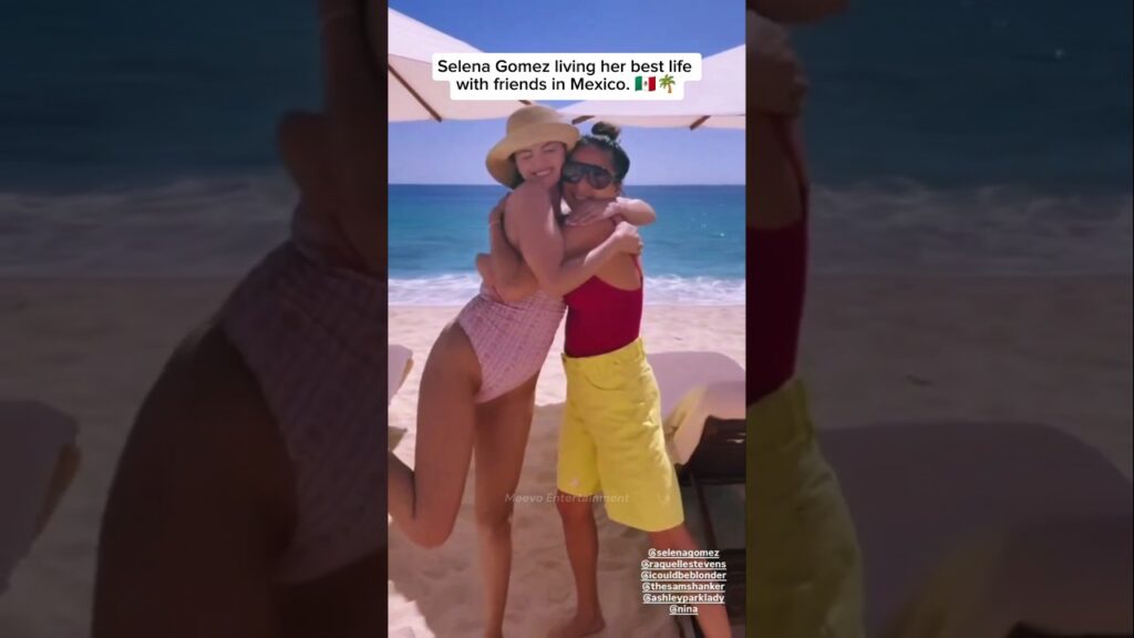 New video of Selena Gomez and her friends in Mexico. 📽️ #selenagomez #selena #fyp
