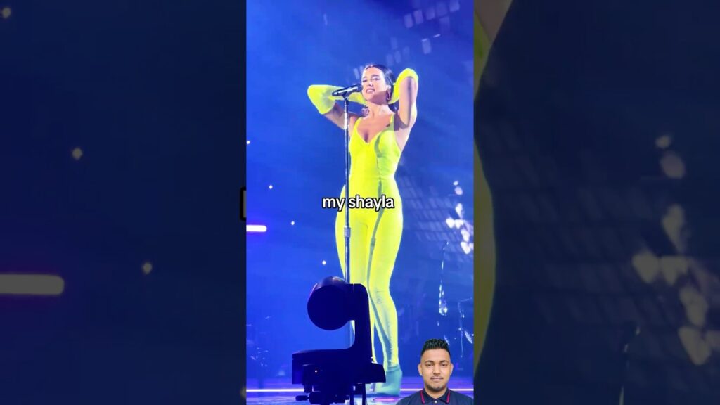 She is look like a Baby here 🤗 Dua lipa live ❤️‍🔥 #dualipa