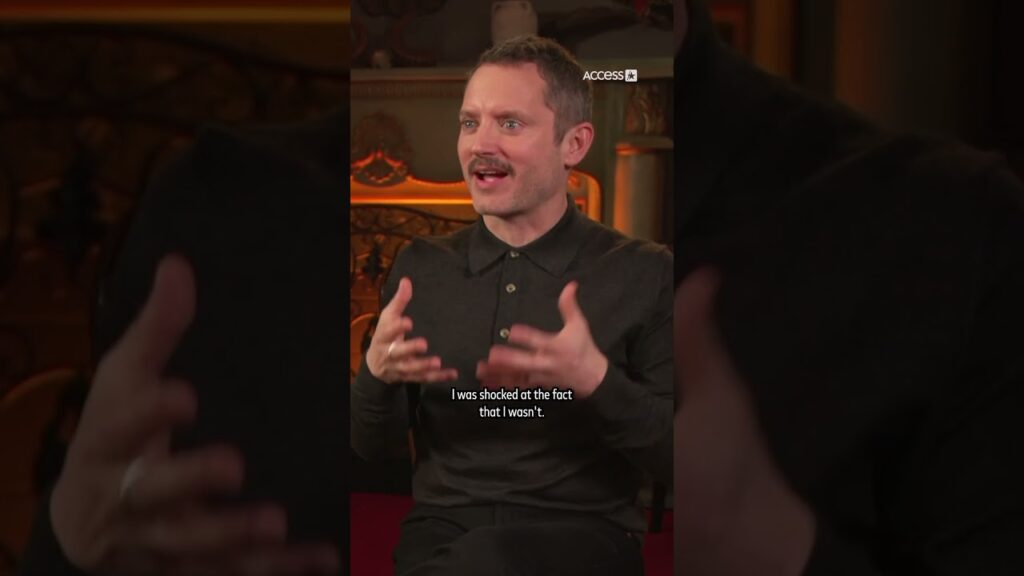 Sarah Michelle Gellar Recreates ‘Do You Wear Wigs’ Interview Question With Elijah Wood Sarah Michelle Gellar Recreates ‘Do You Wear Wigs’ Interview Question With Elijah Wood