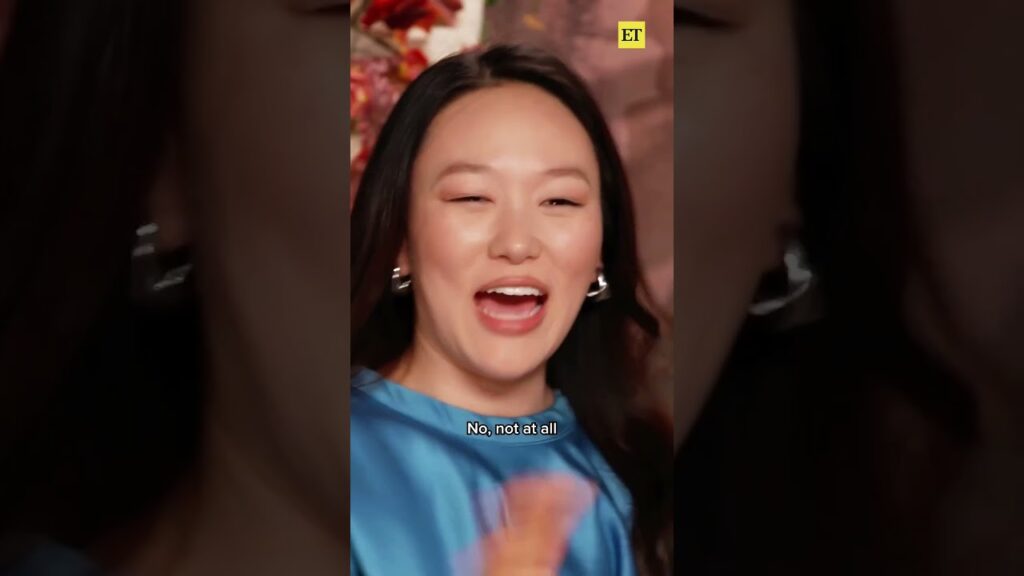 Yerin Ha and Luke Thompson on Fan Reactions to Steamy Scenes #bridgerton #yerinha #lukethompson