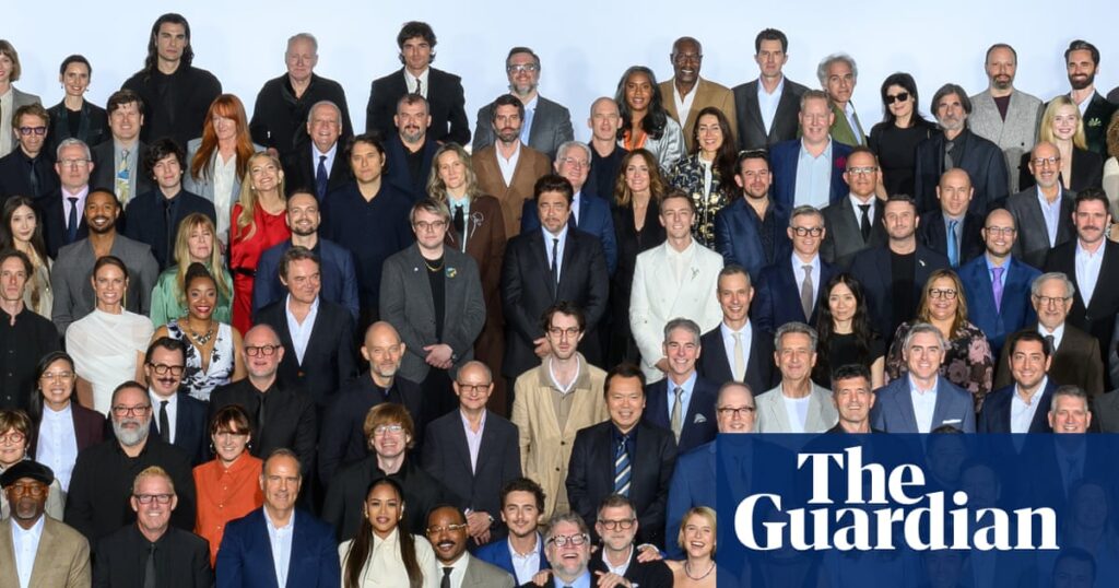 Guillermo del Toro’s ‘jazz hands’ at Oscar lunch a recreation of Shining photo, director says | Film Guillermo del Toro’s ‘jazz hands’ at Oscar lunch a recreation of Shining photo, director says | Film