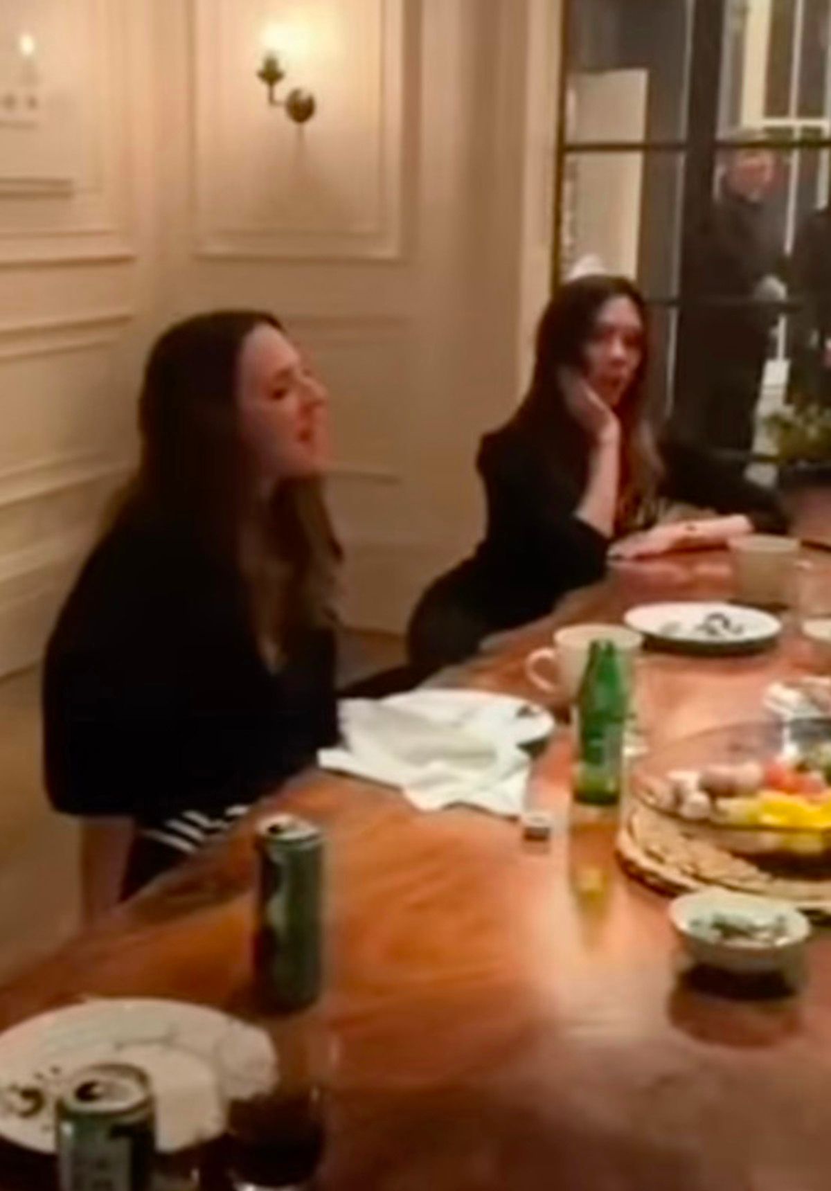 Spice Girls fans were delighted last week when Victoria Beckham, Mel C, Geri Halliwell-Horner and Emma Bunton got together for a singalong
