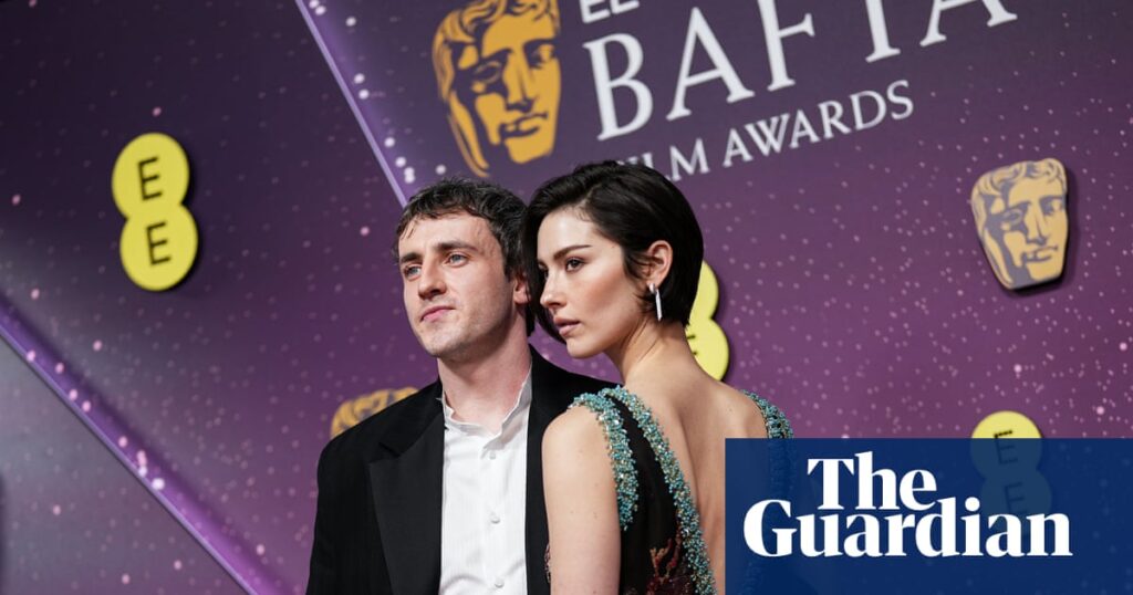 Baftas 2026 red carpet: a kiss for Paul Mescal, Chase Infiniti, Teyana Taylor and bear fashion – in pictures – The Guardian Baftas 2026 red carpet: a kiss for Paul Mescal, Chase Infiniti, Teyana Taylor and bear fashion – in pictures - The Guardian