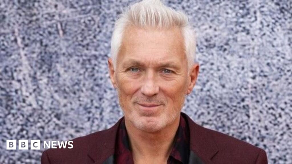 Martin Kemp rescued after nightclub lift broke down before DJ set