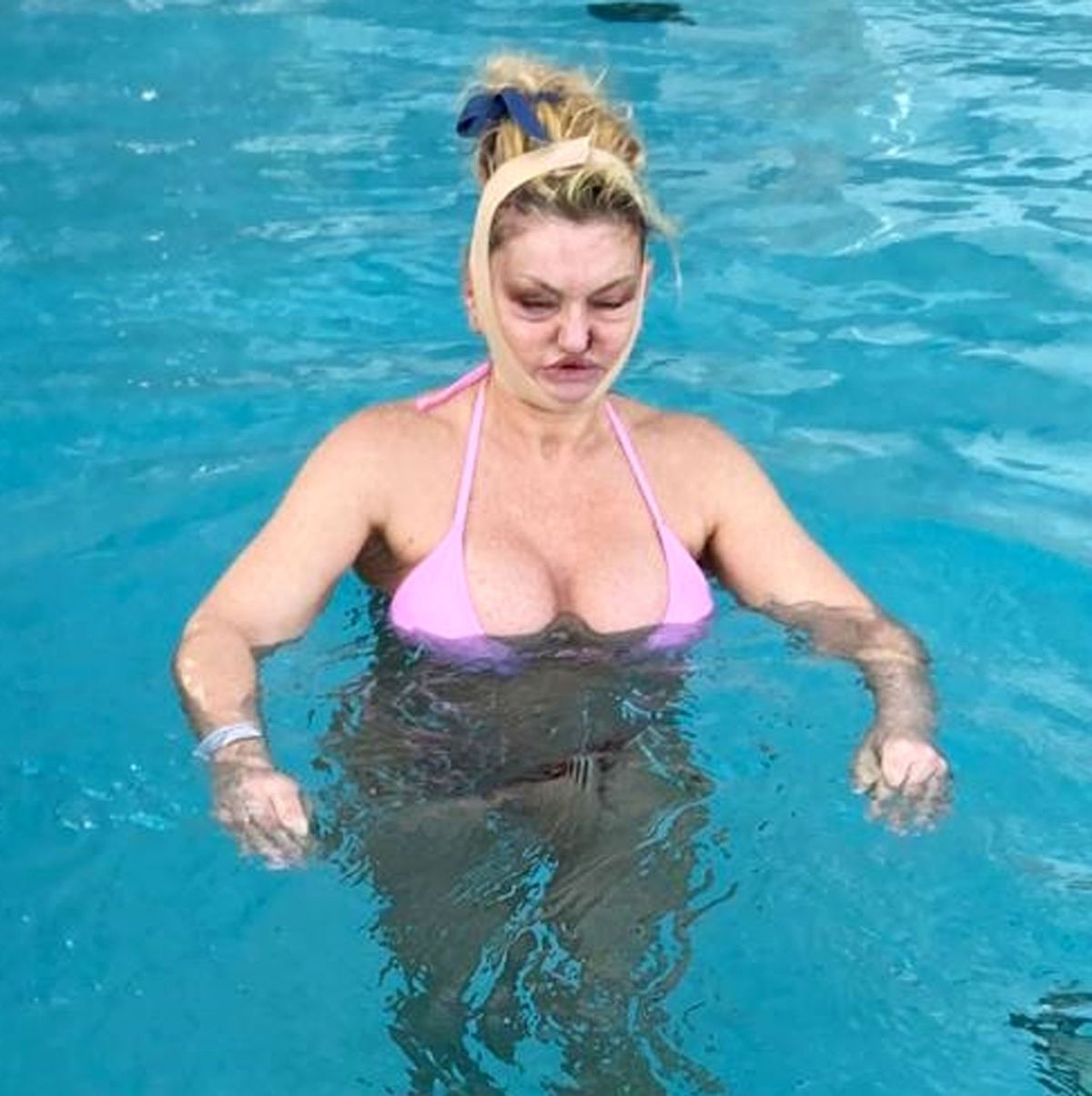 She tried to relax in the pool