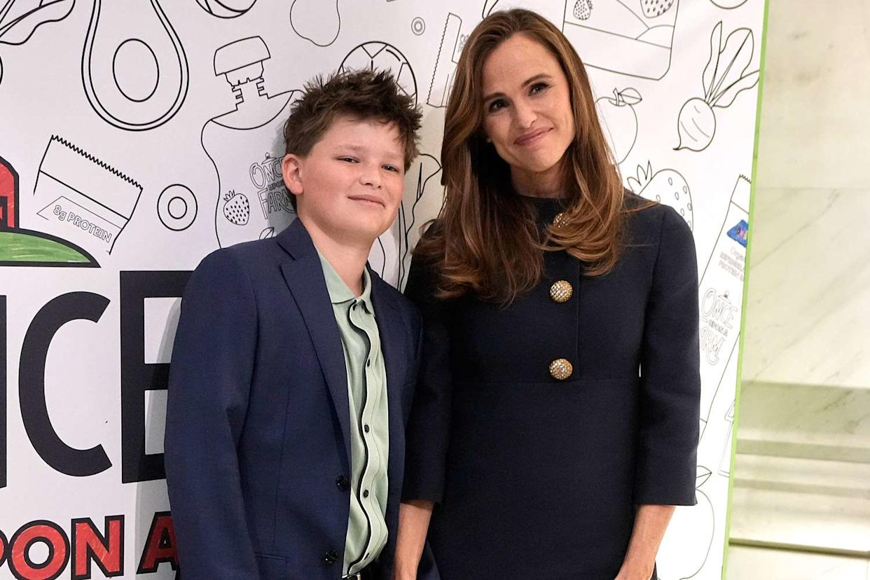 Jennifer Garner and her son Samuel. AP Photo/Richard Drew