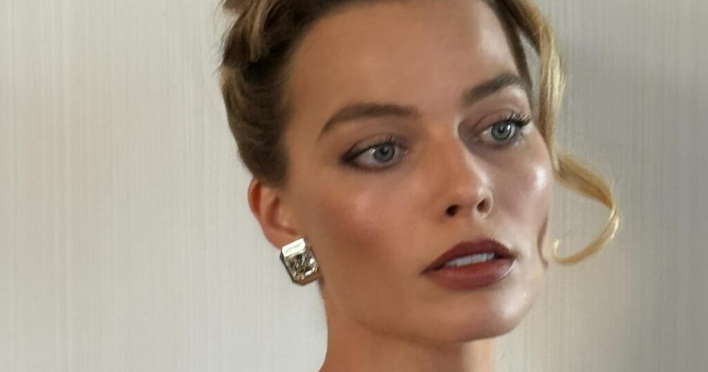 10 "Prom Updo" Hairstyles For Spring, As Seen On Celebrities