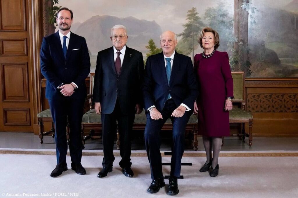 King Harald, accompanied by Queen Sonja & Crown Prince Haakon, met with the President of the State of Palestine, H.E. Mahmoud Abbas, today