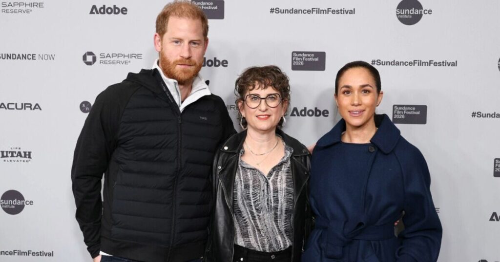 Meghan Markle's body language beside Prince Harry gives 1 thing away | Royal | News