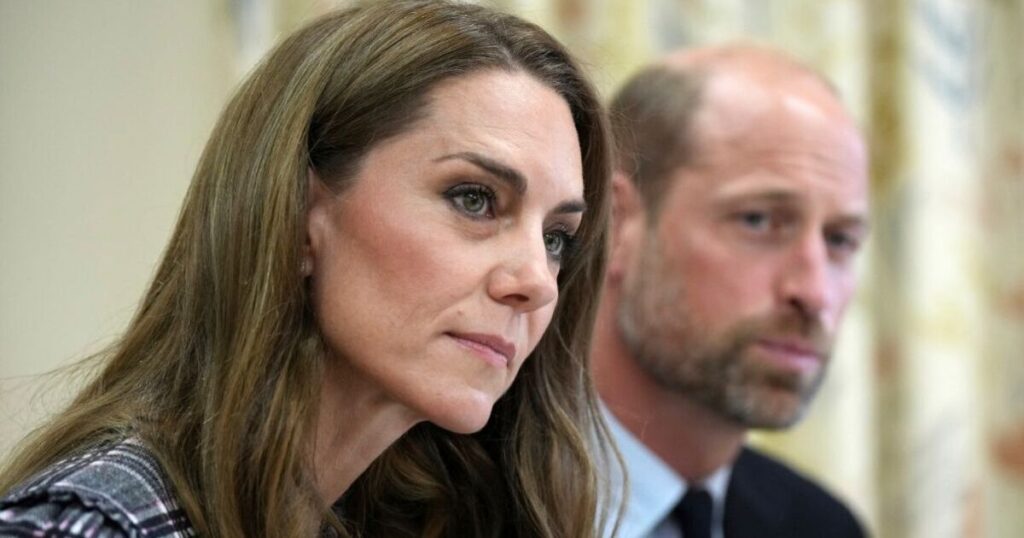 Prince William's heartbreaking reaction to Kate's cancer revealed | Royal | News