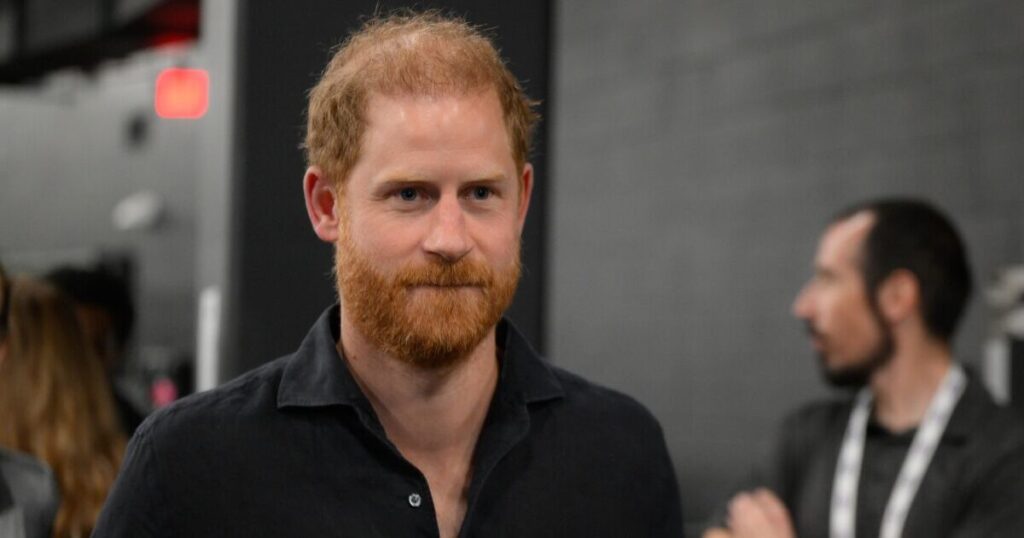 Royal Family LIVE: Prince Harry lands 'cheap shot' at Prince William | Royal | News