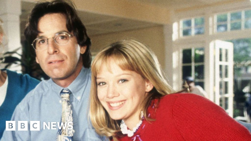 Robert Carradine: Hilary Duff pays tribute to Lizzie Maguire star after his death aged 71 – BBC Robert Carradine: Hilary Duff pays tribute to Lizzie Maguire star after his death aged 71 - BBC