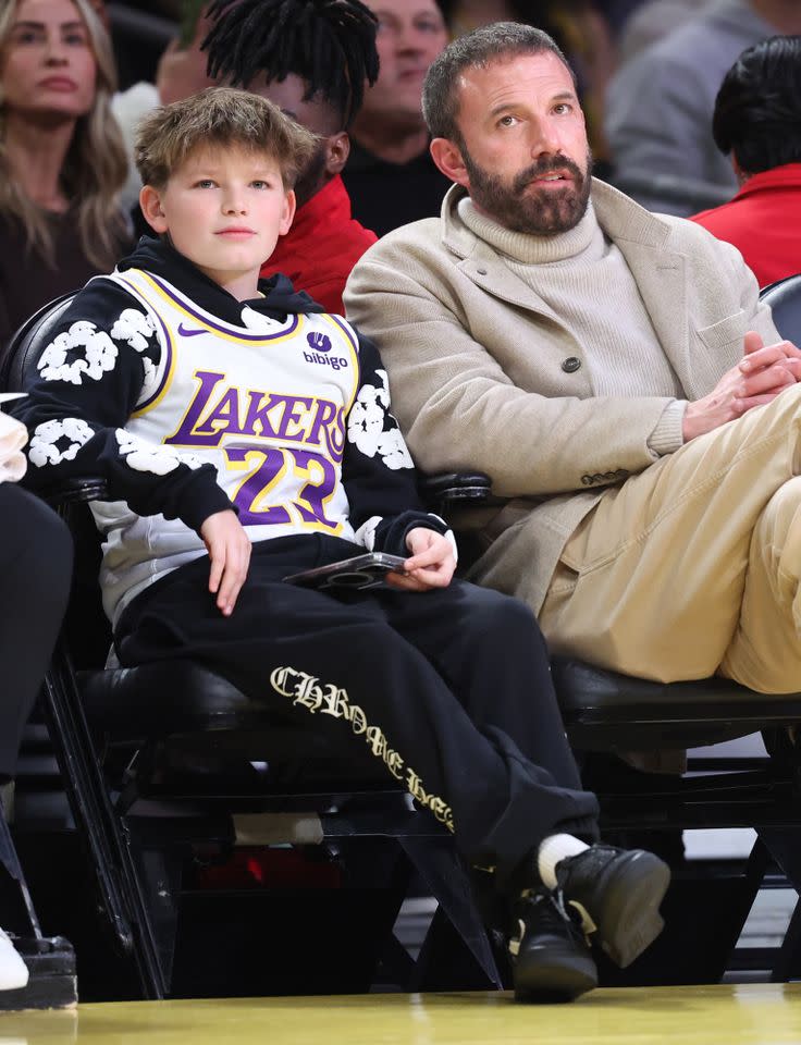 Ben Affleck and his son Sam Wally Skalij/Los Angeles Times via Getty