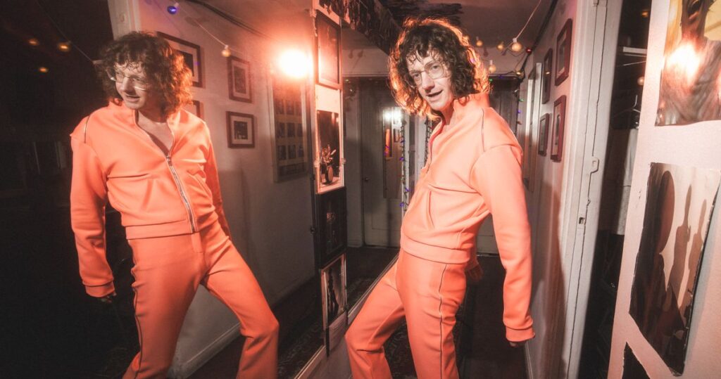 Comedian Chris Fleming Will Never Be a Company Man Comedian Chris Fleming Will Never Be a Company Man