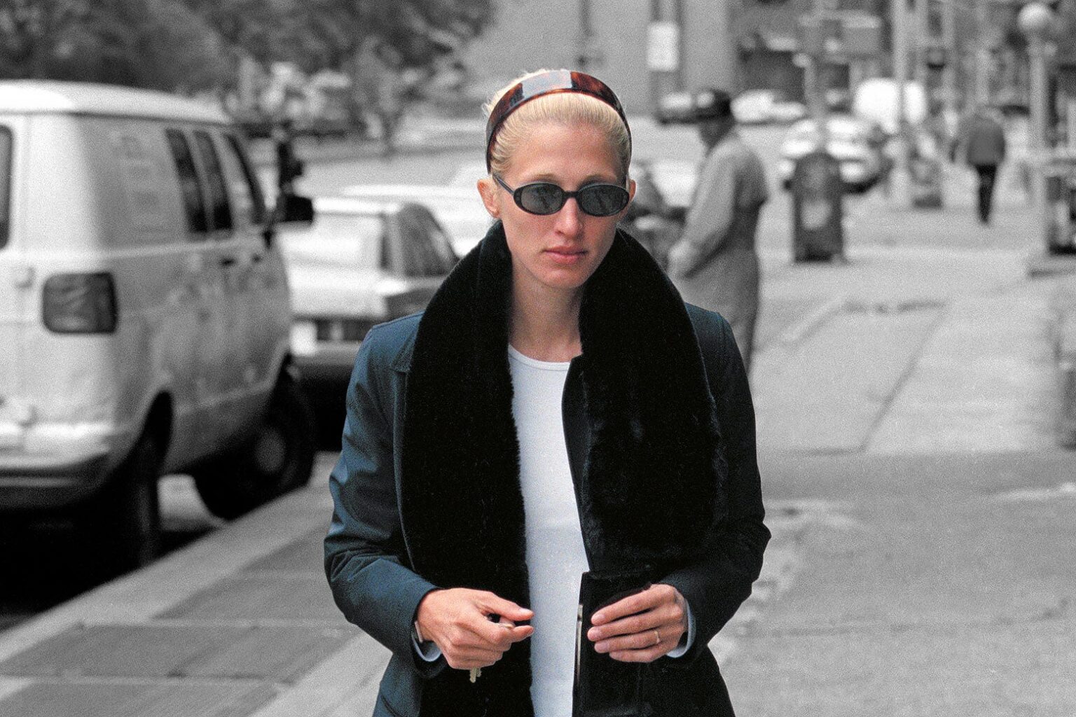 Carolyn Bessette Kennedy fashion went viral. You can't pull it off.