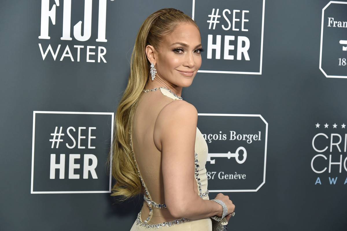 Jennifer Lopez: A New Mercedes