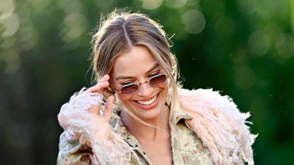 Margot Robbie Proves Thigh-High Stockings Aren’t Just for Victorian Costumes