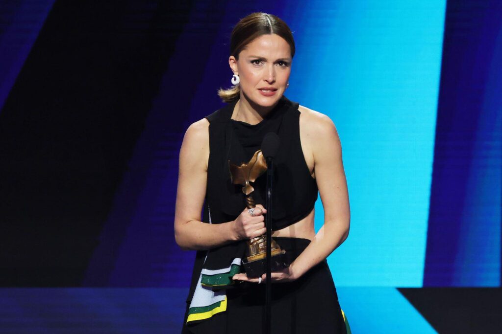 See the full list of Film Independent Spirit Awards 2026 winners, including top winners 'Train Dreams' and 'Adolescence'
