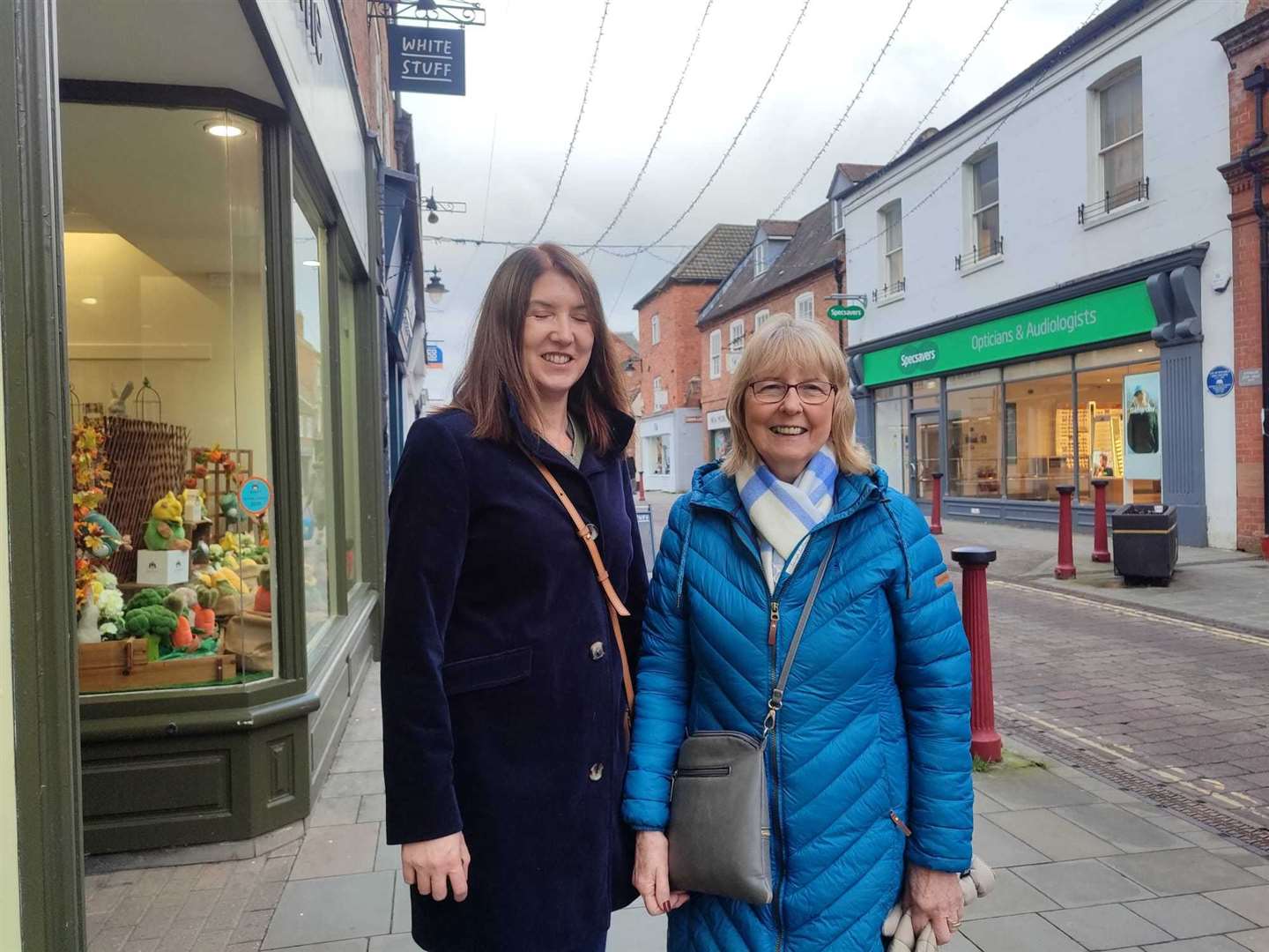 Julia and Christine Sears. Photo by Iliffe Media