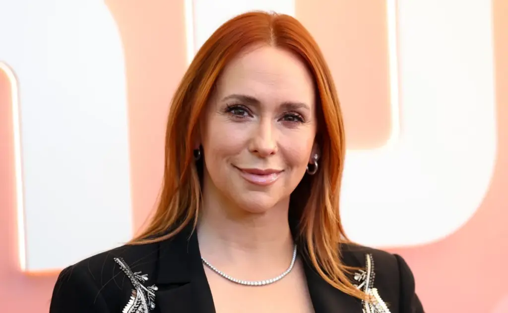 Happy Birthday, Jennifer Love Hewitt! Inside the $22 Million Empire of the 90s’ Star