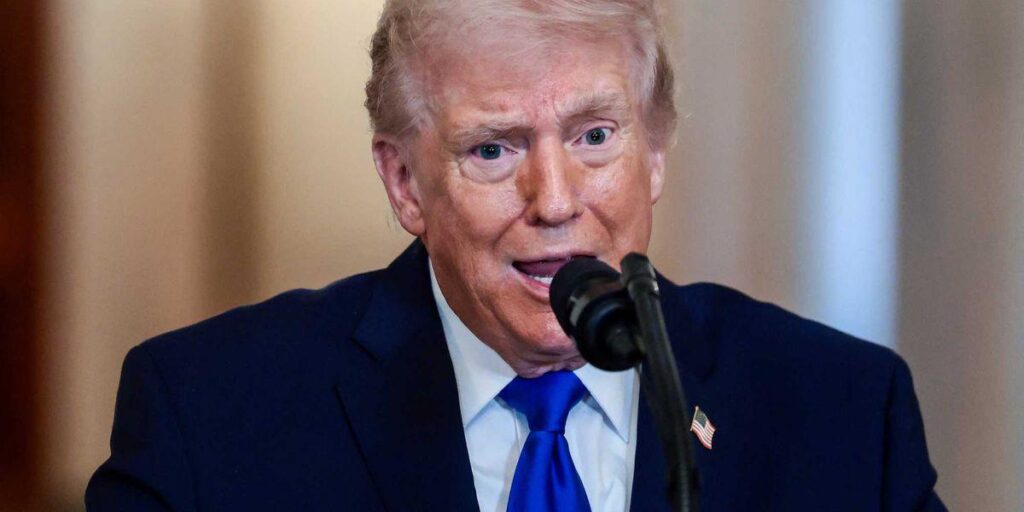 Trump fires off rant threatening to deport Robert DeNiro: 'Seriously criminal'