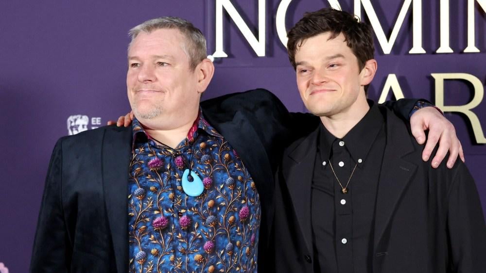 BAFTAs Host Alan Cumming Asks for ‘Understanding’ as Tourette Syndrome Campaigner John Davidson Shouts ‘Strong Language’ and Slurs at Winners and Presenters