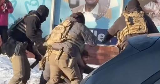 The two federal immigration agents who fired on Minneapolis protester Alex Pretti are identified in government records as Border Patrol agent Jesus Ochoa & Customs and Border Protection officer Raymundo Gutierrez. The two federal immigration agents who fired on Minneapolis protester Alex Pretti are identified in government records as Border Patrol agent Jesus Ochoa & Customs and Border Protection officer Raymundo Gutierrez.