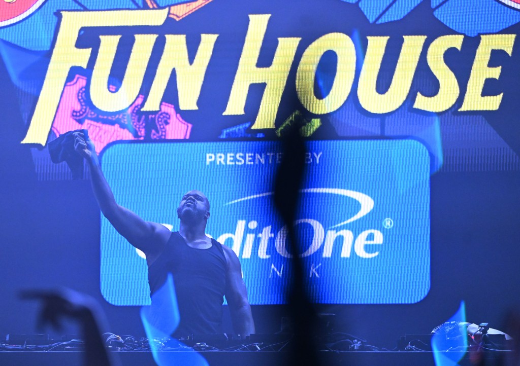 The surprising celebrity scoop on Shaq's Fun House Super Bowl party