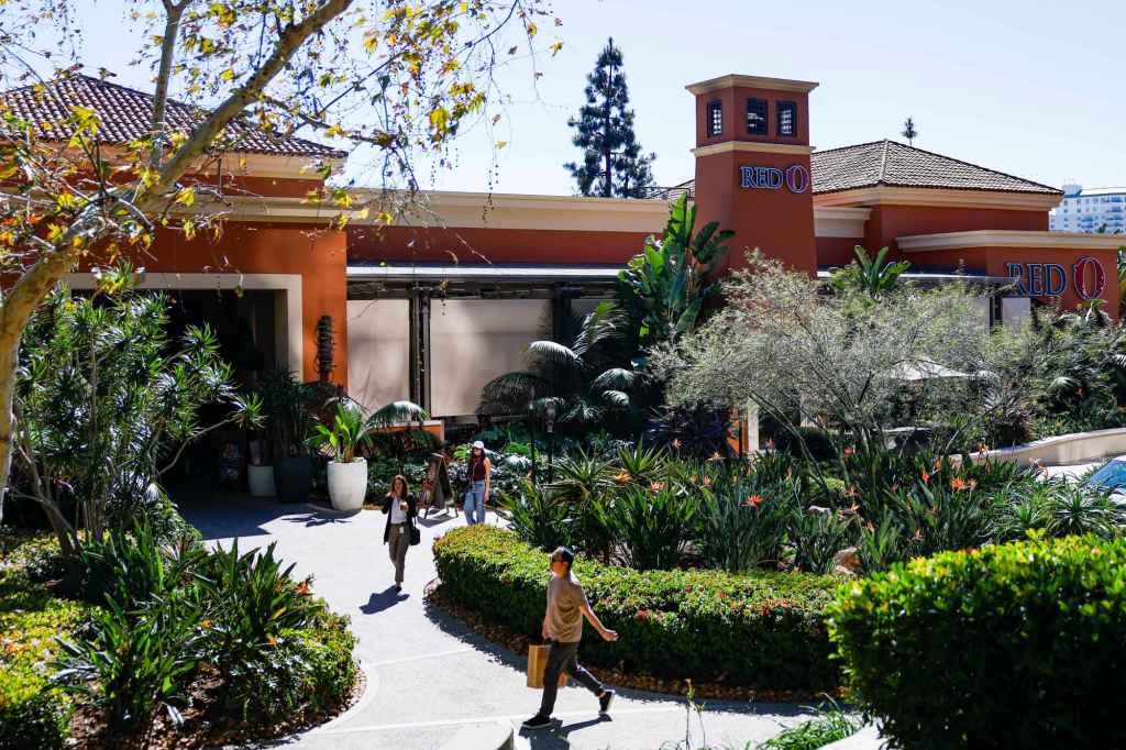 UTC restaurant with ties to a celebrity chef laying off 91 and will soon close – San Diego Union-Tribune