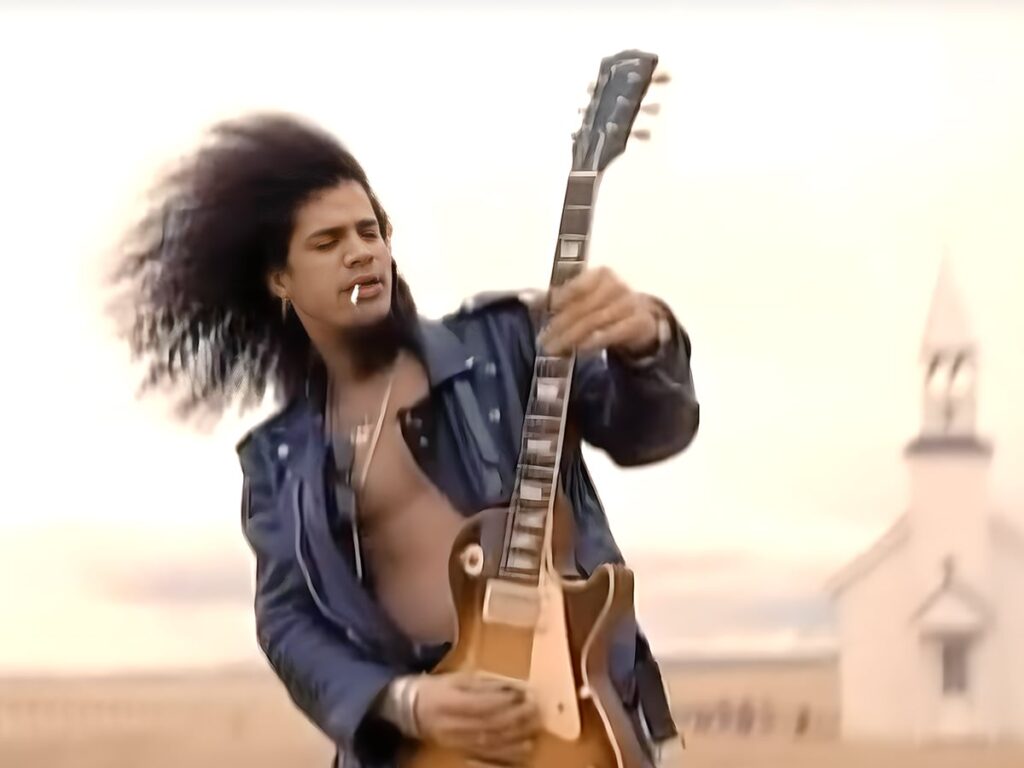 The one musician Slash never enjoyed working with The one musician Slash never enjoyed working with