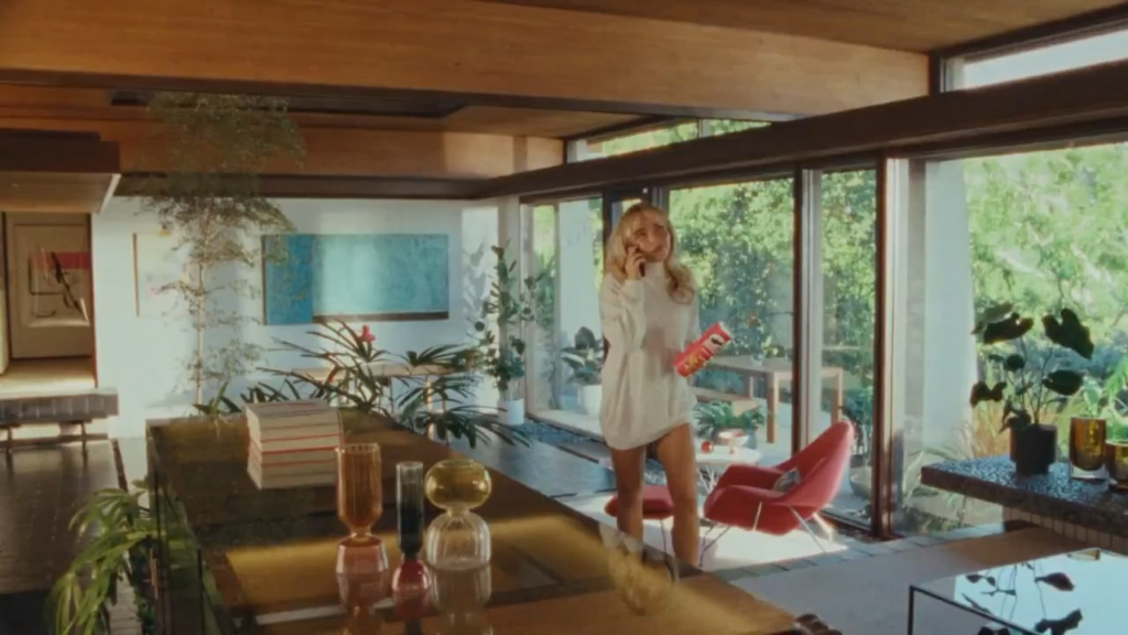 Sabrina Carpenter’s Pringles Super Bowl ad