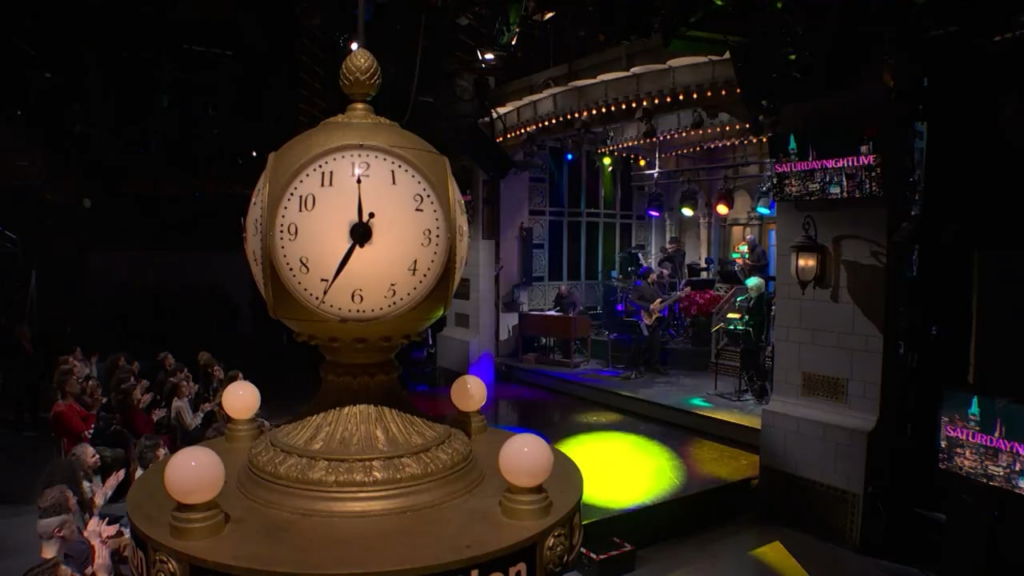 Alexander Skarsgård makes his SNL hosting debut (and shows off his musical skills)