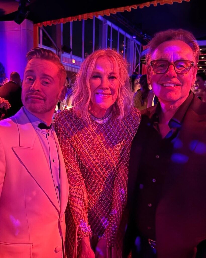 Chris Columbus (Director of Home Alone) on the loss of Catherine O’Hara: “I will miss her greatly. Yet there is a small sense of comfort, realizing that two of the finest human beings l’ve ever known, Catherine and John Candy, are together again, brilliantly improvising, making each other laugh.” Chris Columbus (Director of Home Alone) on the loss of Catherine O'Hara: “I will miss her greatly. Yet there is a small sense of comfort, realizing that two of the finest human beings l've ever known, Catherine and John Candy, are together again, brilliantly improvising, making each other laugh.”
